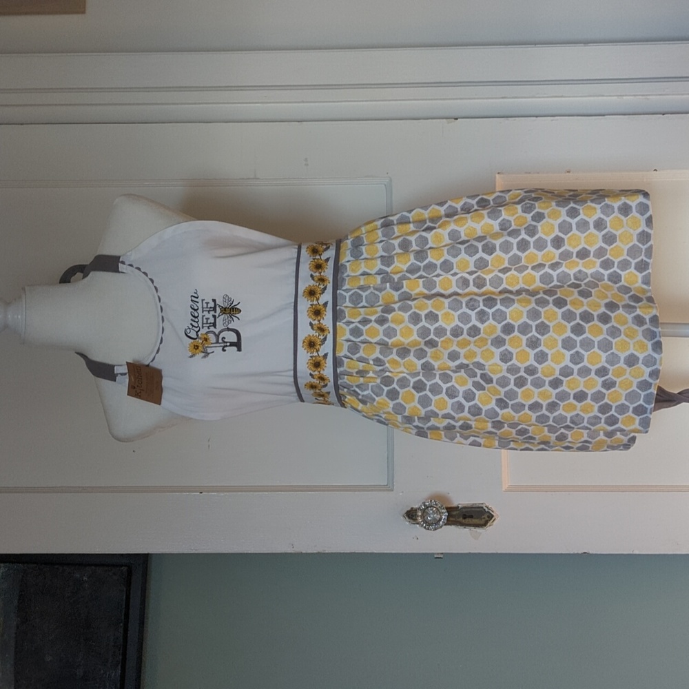 Queen Bee Apron